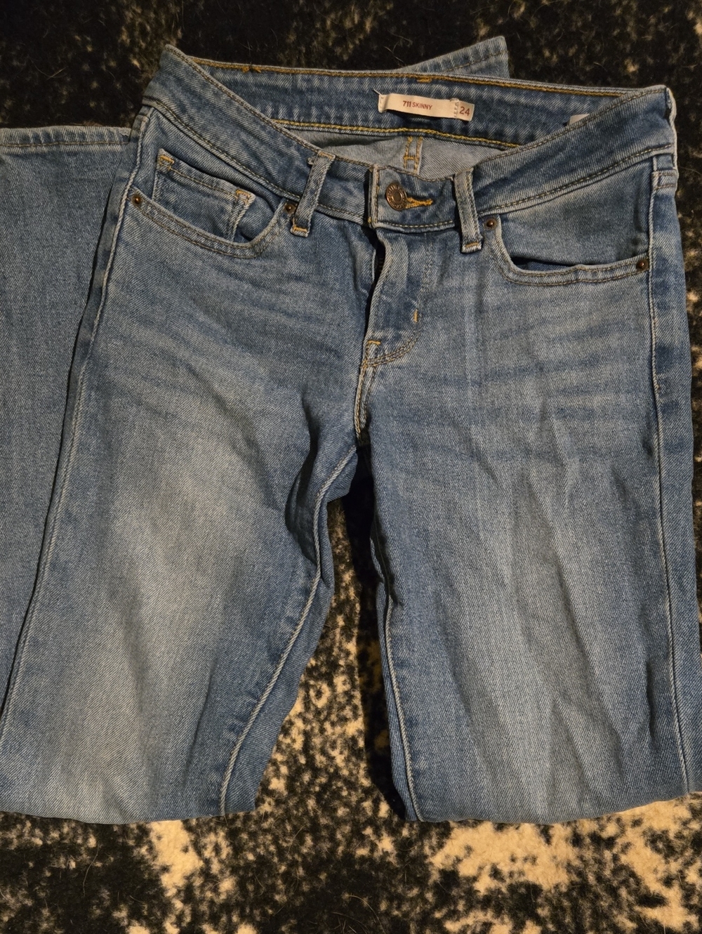 Levis Classic Women's Blue Denim Skinny Jeans